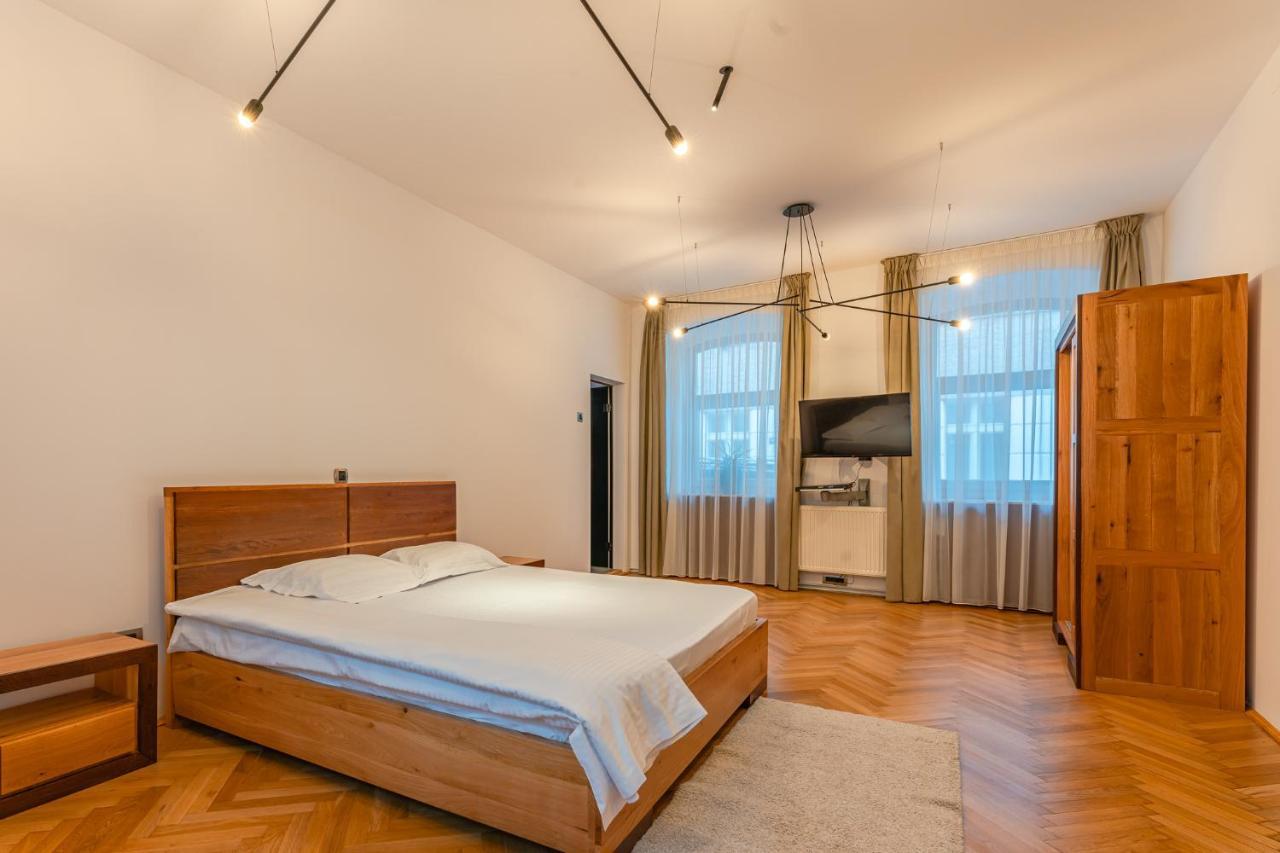 Premium Suites Postavarului Брашов Екстериор снимка