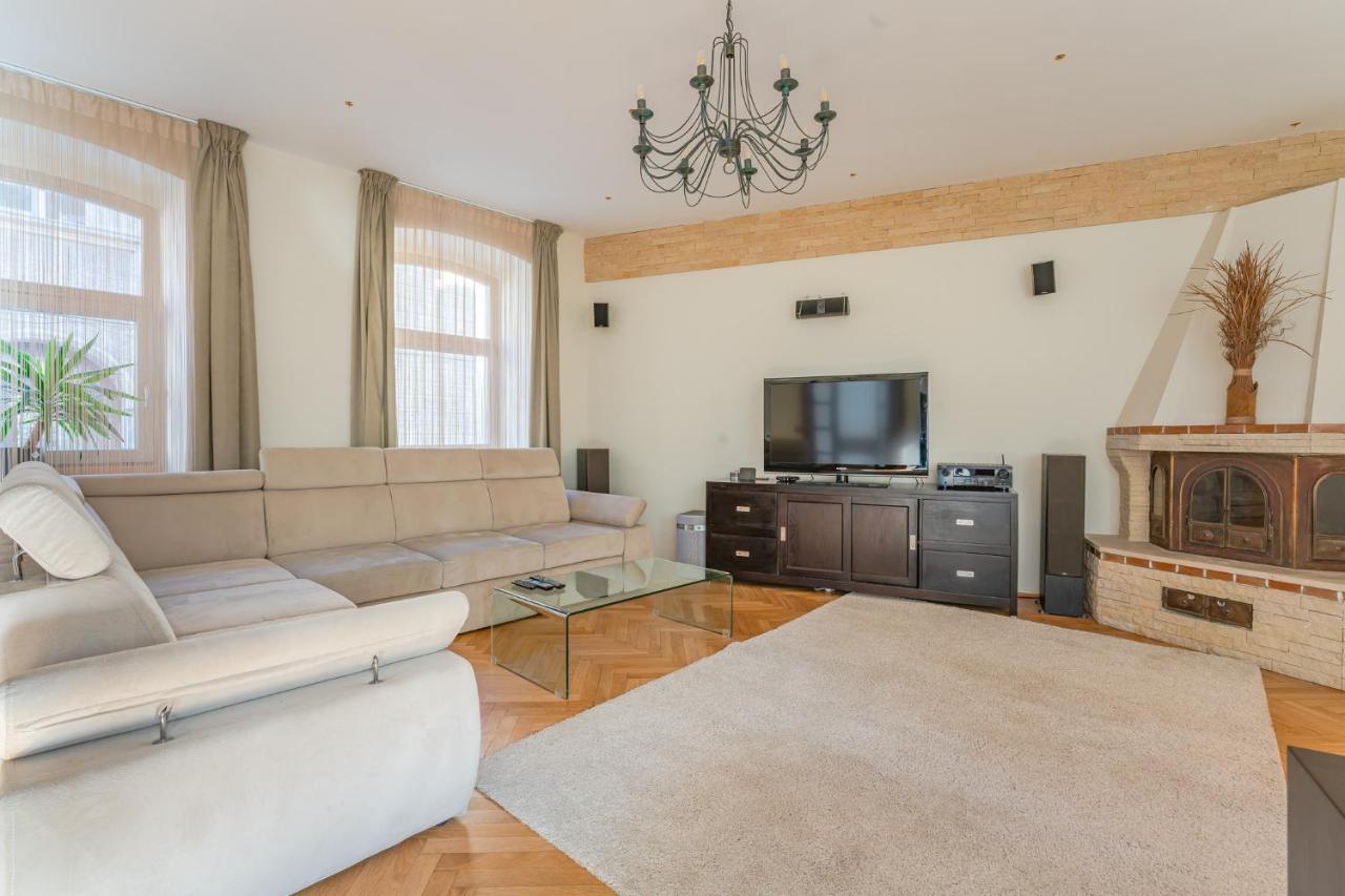 Premium Suites Postavarului Брашов Екстериор снимка